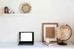 Read more about the article Setting Up Your Home Office for Productivity
