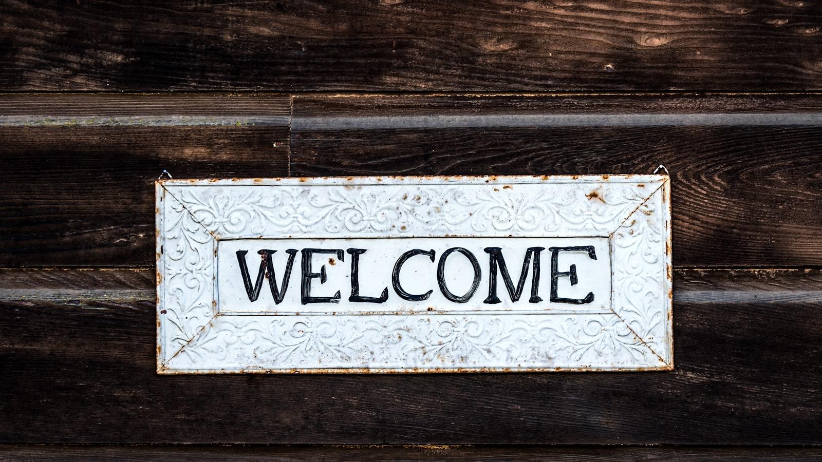 Creating a Warm Welcome that ⁢Resonates with Guests